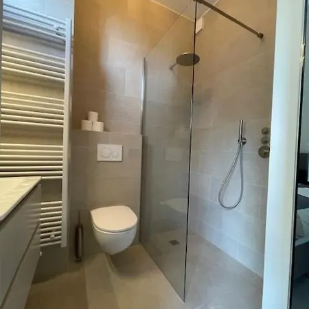 La Grona * 梅纳焦